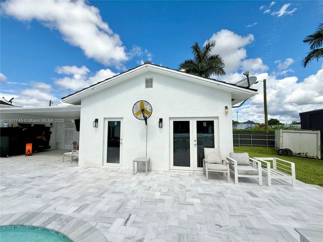 35220 SW 213th Ave, Homestead, FL 33034