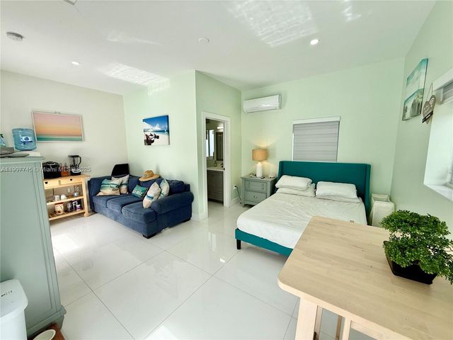 35220 SW 213th Ave, Homestead, FL 33034