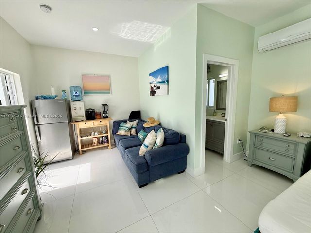 35220 SW 213th Ave, Homestead, FL 33034