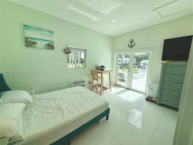 35220 SW 213th Ave, Homestead, FL 33034