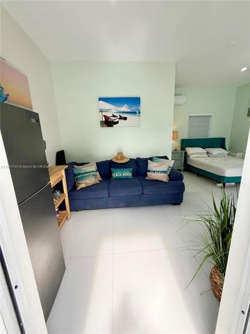 35220 SW 213th Ave, Homestead, FL 33034