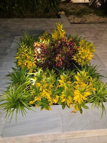 35220 SW 213th Ave, Homestead, FL 33034