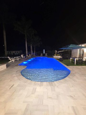 35220 SW 213th Ave, Homestead, FL 33034