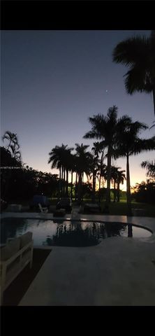 35220 SW 213th Ave, Homestead, FL 33034