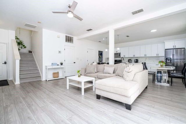 17614 WOODCREST WAY, Clermont, FL 34714