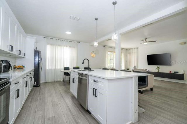 17614 WOODCREST WAY, Clermont, FL 34714