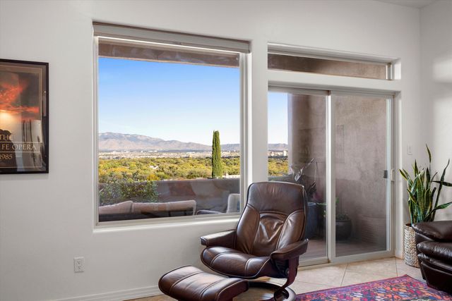 1632 Cliffside Drive NW, Albuquerque, NM 87105