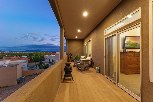 1632 Cliffside Drive NW, Albuquerque, NM 87105