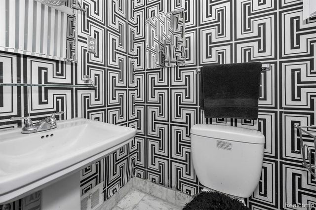 29249 Everett Street, Southfield, MI 48076