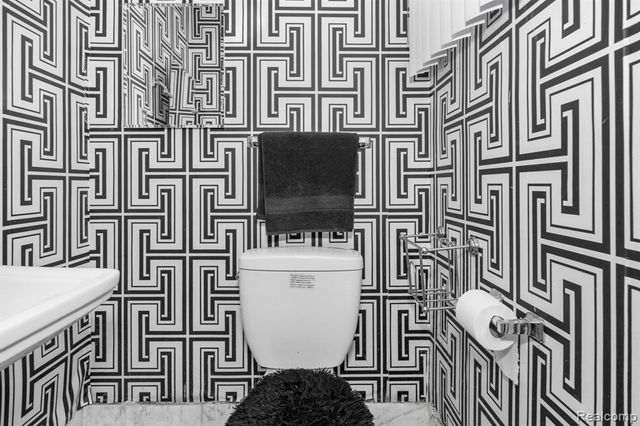 29249 Everett Street, Southfield, MI 48076