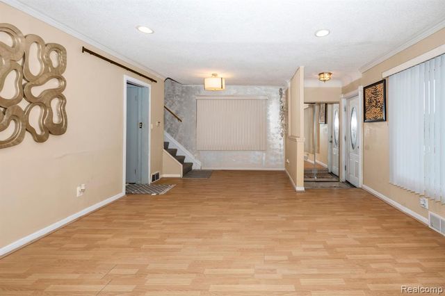 29249 Everett Street, Southfield, MI 48076