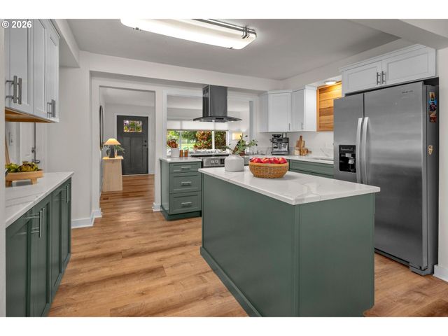 7725 Se MARKET St, Portland, OR 97215