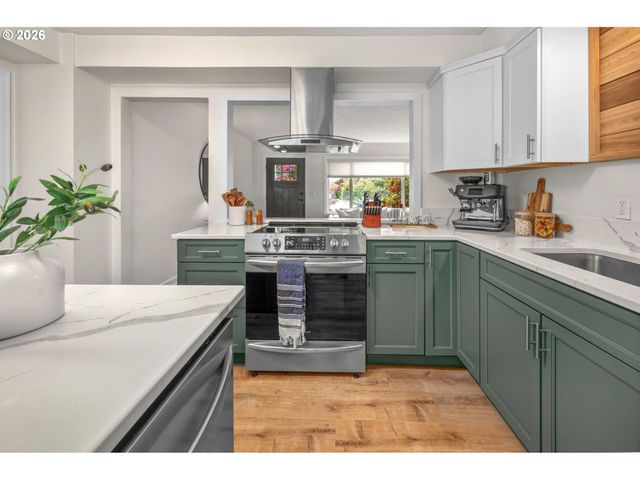 7725 Se MARKET St, Portland, OR 97215