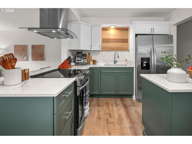 7725 Se MARKET St, Portland, OR 97215