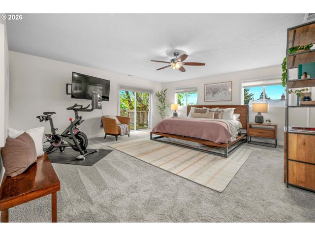 7725 Se MARKET St, Portland, OR 97215