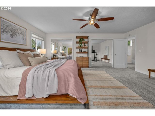 7725 Se MARKET St, Portland, OR 97215