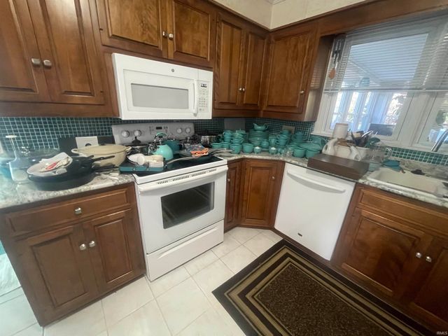 320 W Roselawn Avenue Street, Logansport, IN 46947