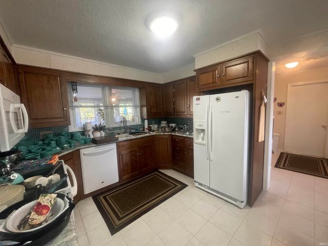 320 W Roselawn Avenue Street, Logansport, IN 46947