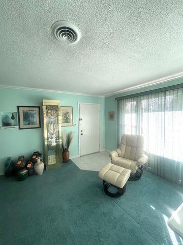 320 W Roselawn Avenue Street, Logansport, IN 46947