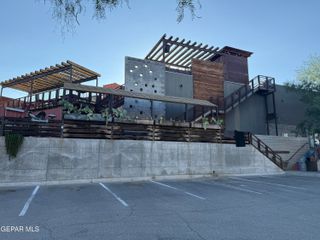 4935 N MESA Street, 2, El Paso, TX 79912