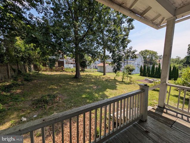 2707 ELSINORE AVE, Baltimore, MD 21216