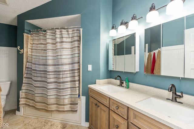 3760 Smallwood Lane W, Indianapolis, IN 46214