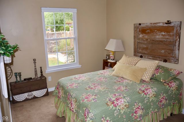 3760 Smallwood Lane W, Indianapolis, IN 46214