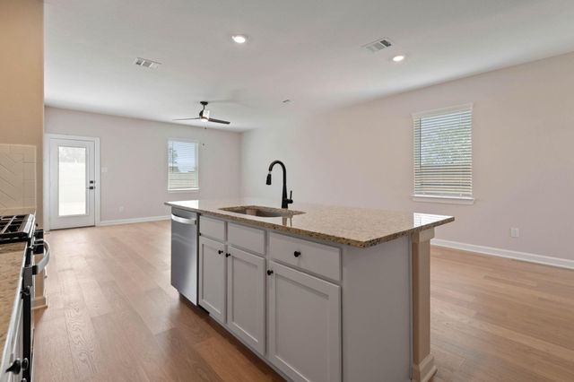 1107 Campside Drive, Beasley, TX 77417