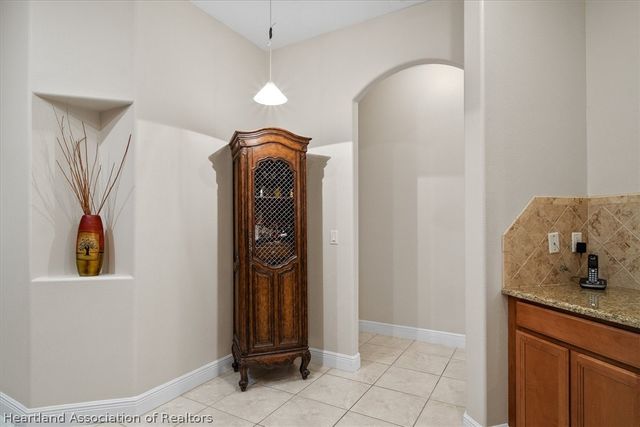 5333 Surrey Lane, Sebring, FL 33875