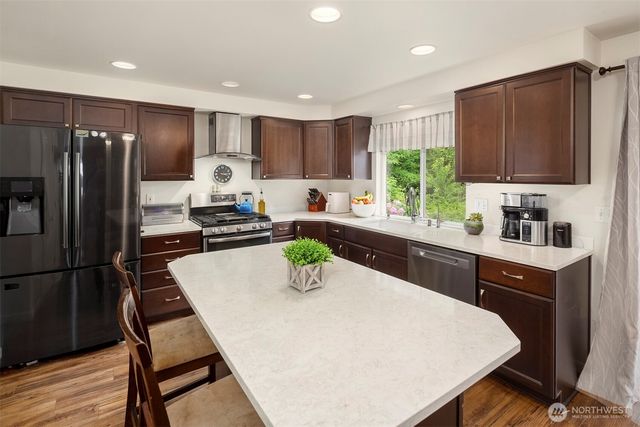 1185 Landover Place, Port Orchard, WA 98366