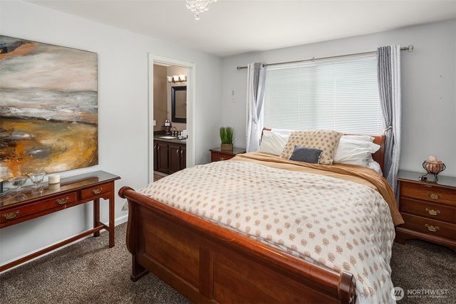 1185 Landover Place, Port Orchard, WA 98366