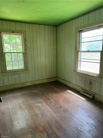 8884 Woods Dairy Road, Denton, NC 27239