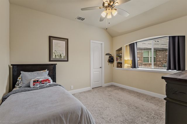 485 W Autumn Hill Bluff, Lavon, TX 75166