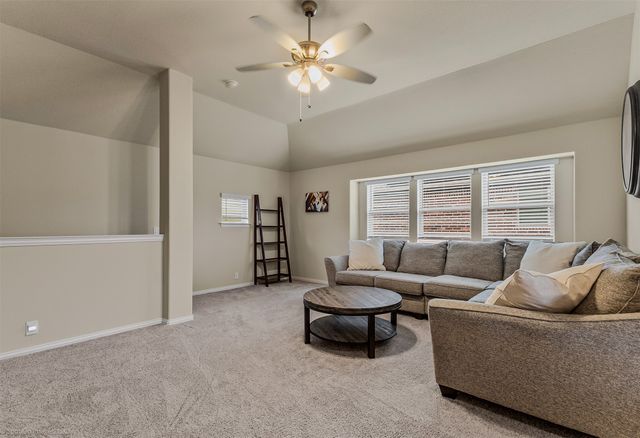 485 W Autumn Hill Bluff, Lavon, TX 75166