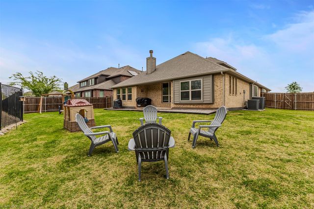 485 W Autumn Hill Bluff, Lavon, TX 75166