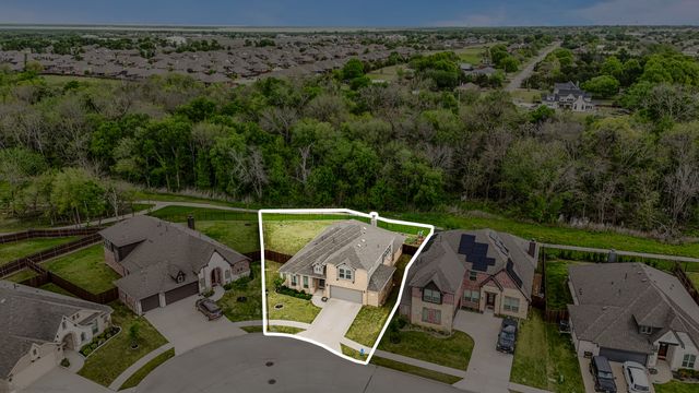 485 W Autumn Hill Bluff, Lavon, TX 75166