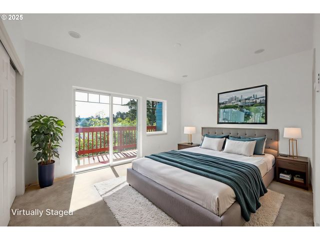 1726 32ND St, Florence, OR 97439