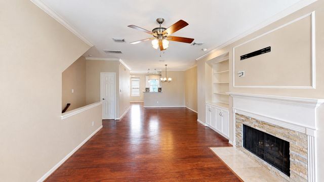 2128 Gillette Street, Houston, TX 77006