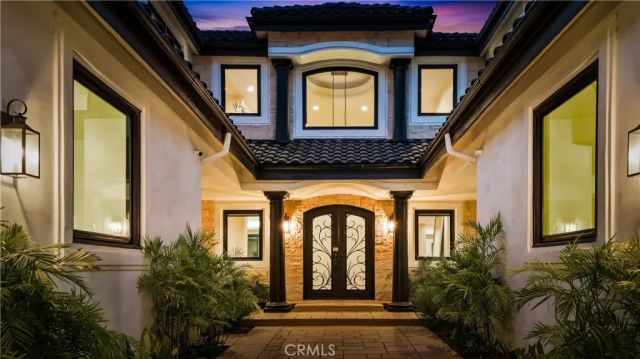 17437 Oak Creek Court, Encino, CA 91316