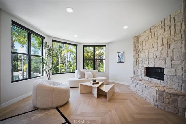 17437 Oak Creek Court, Encino, CA 91316