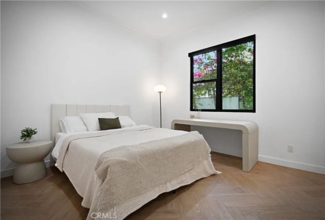 17437 Oak Creek Court, Encino, CA 91316