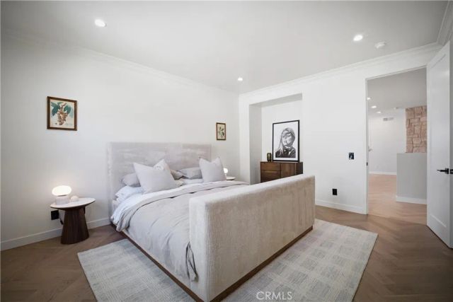 17437 Oak Creek Court, Encino, CA 91316