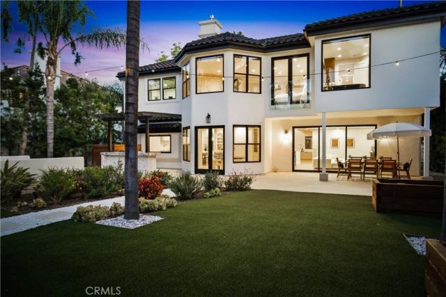 17437 Oak Creek Court, Encino, CA 91316