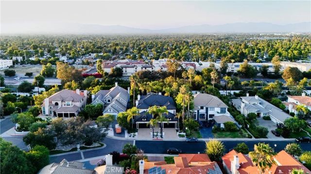 17437 Oak Creek Court, Encino, CA 91316