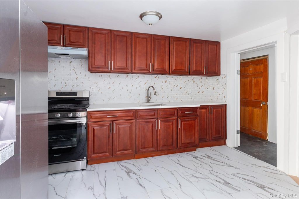 10030 Martense Avenue, Corona, NY 11368 — photo 5