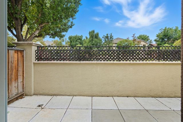 228 W Lucita Way, Mountain House, CA 95391