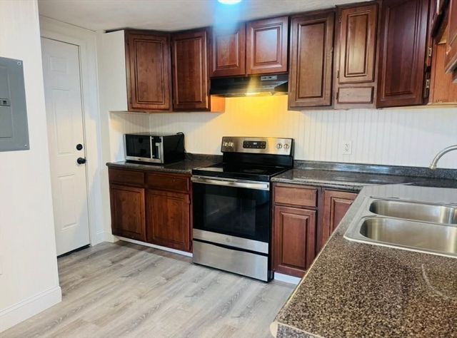 425 West Elm St 7, Brockton, MA 02301