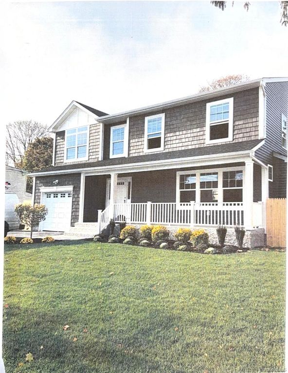 190 Country Road, Medford, NY 11763