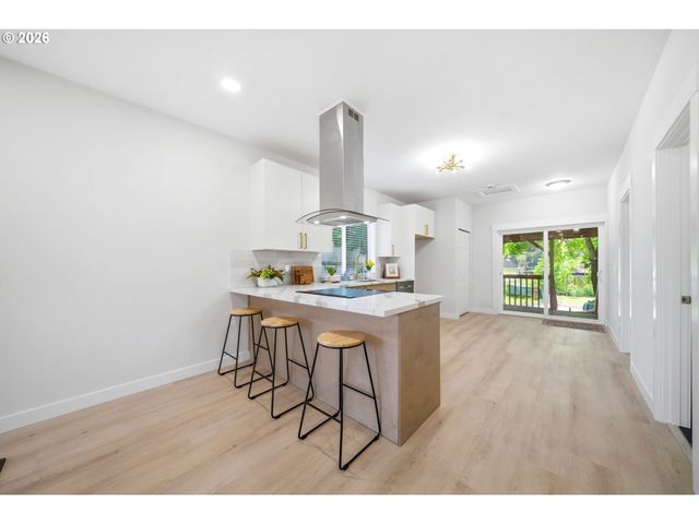 8950 N SMITH St, Portland, OR 97203