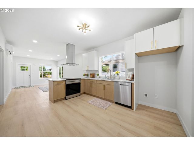 8950 N SMITH St, Portland, OR 97203